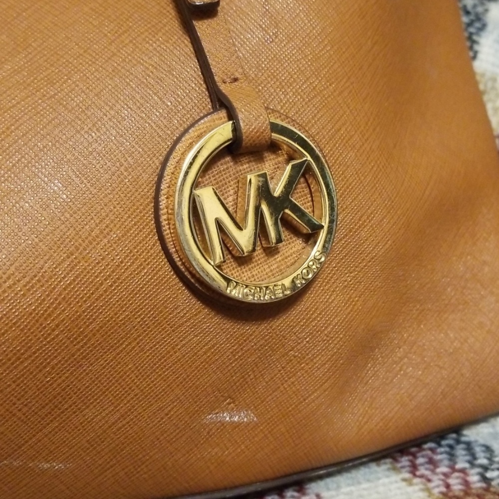 Michael Kors Jet Set Tote:Acorn - Picture 2 of 8